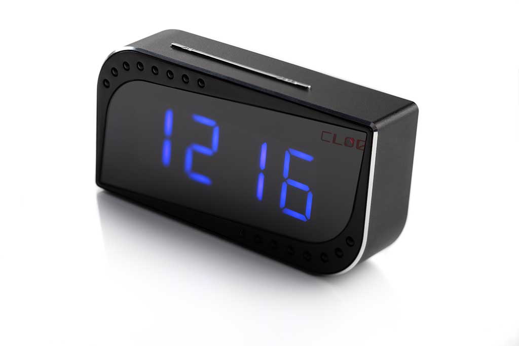 Spy micro-camera in alarm clock-2